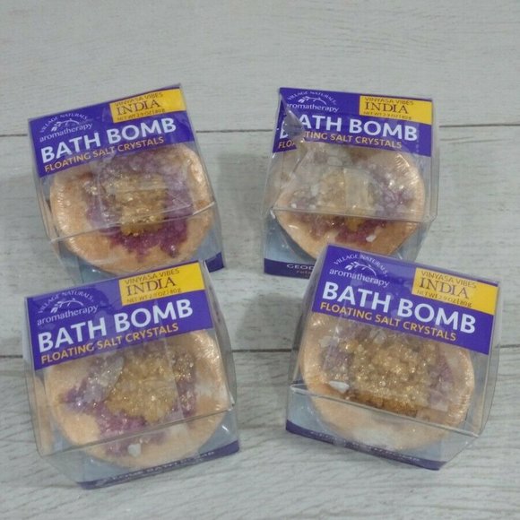 Village Naturals Aromatherapy Geode Bath Bomb - Picture 2 of 3